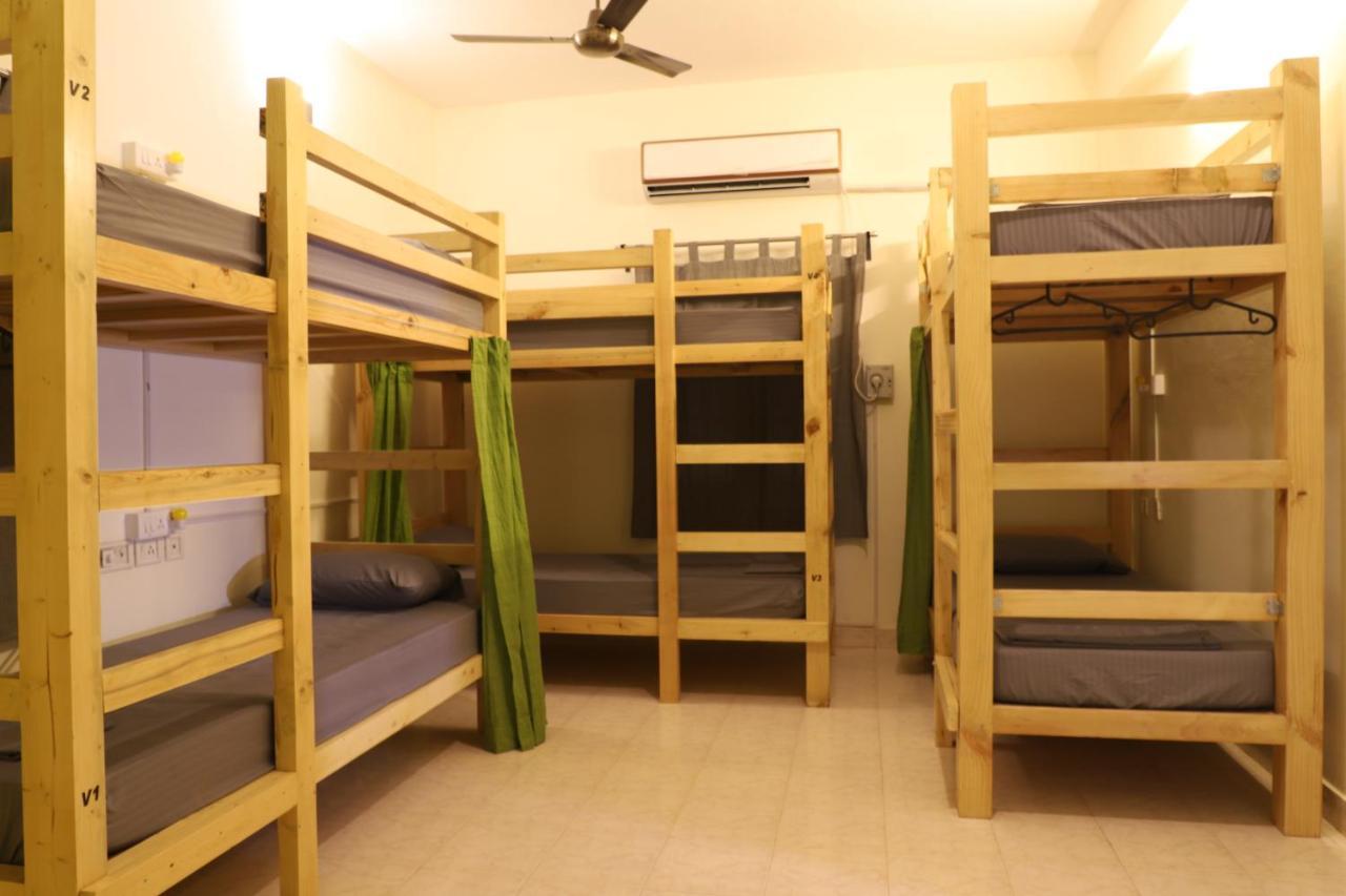 Hostel 11 Ченнаи Экстерьер фото
